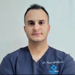 Iñaki Mendiguren Garelli, Dentista Madrid