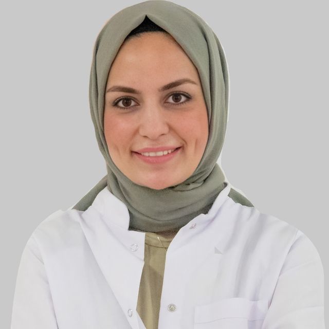 Sena Mungan, Diş Hekimi Diyarbakır