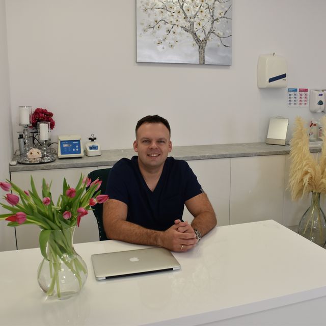 Krzysztof Teysler, lekarz wykonujący zabiegi medycyny estetycznej Łódź