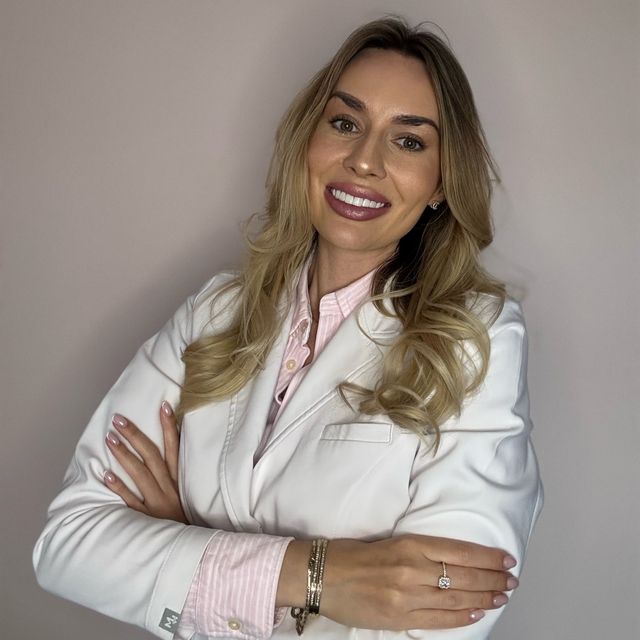 Weronika Rybarska, lekarz wykonujący zabiegi medycyny estetycznej Kraków