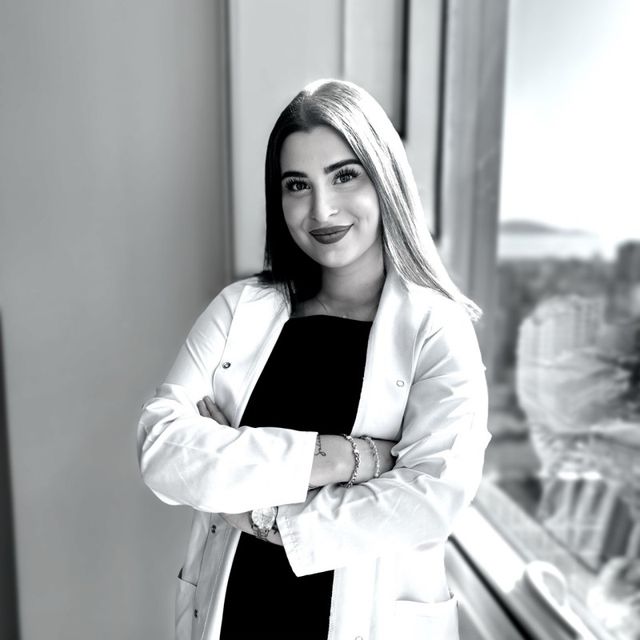 Azra Nur Korkmaz, Fizyoterapi Ve Rehabilitasyon İstanbul