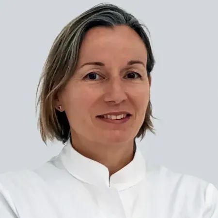 Celia Agüero Ramón - Llin, Oftalmólogo Madrid