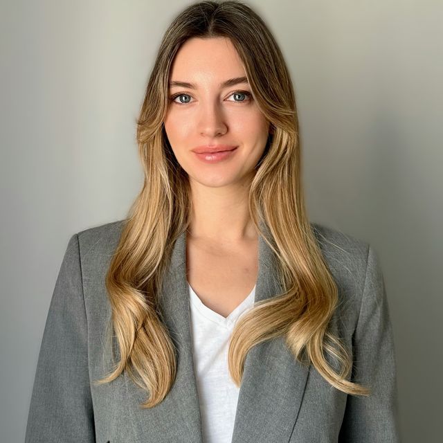 Begüm Mandev, Psikoloji Karşıyaka