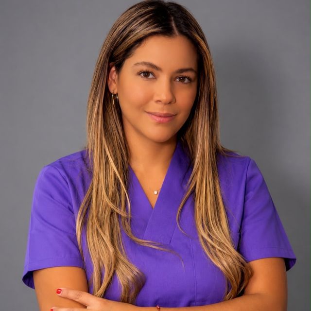 Glenda Espinosa Barberi, Oftalmólogo Puerto de la Cruz
