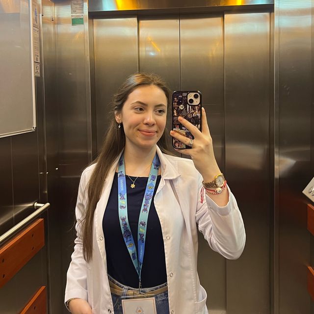 Ecem Kumtaş Çil, Dil ve Konuşma Terapisi İstanbul