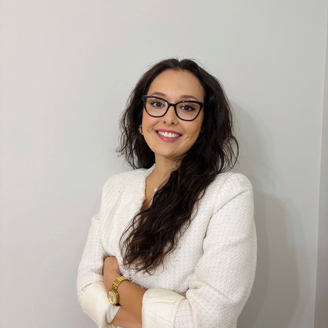 Nur Akcan Ayhan, Psikoloji İzmir