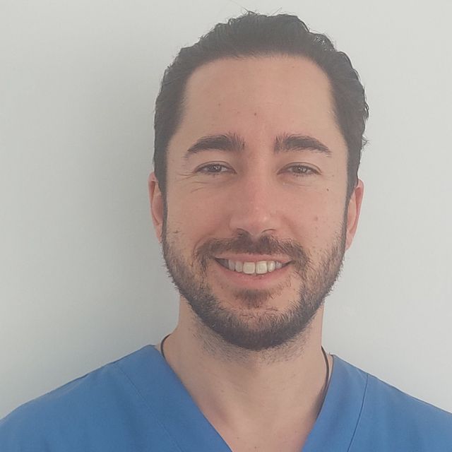 Carlos Guerra Menéndez, Dentista Gijón