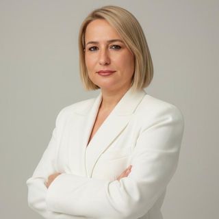 Ayşegül Navdar Resul, İç Hastalıkları İstanbul