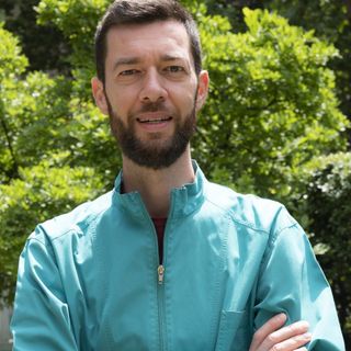 Andrea Leone, dentista Cardano al Campo