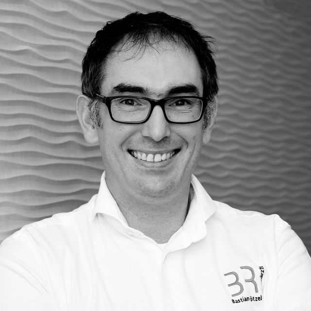 Bastian Rötzel, Zahnarzt Hanau