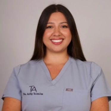 Kelly Teixeira Gonzalez, Dentista Madrid