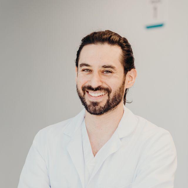 Jorge Zárate Gómez, Cirujano general Madrid