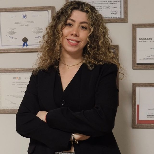 Sude Şahin, Psikoloji İzmir