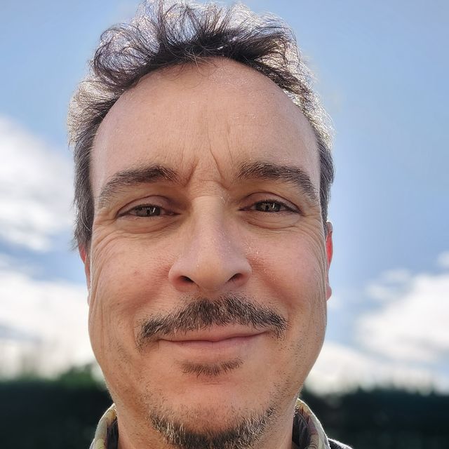 Ernesto Esteban Fontecha, Psicólogo Liencres