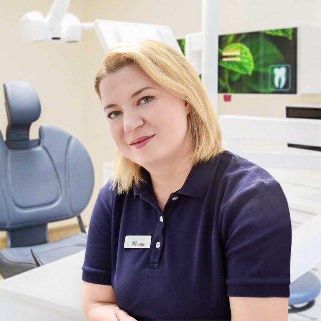 Stela Xhelili, Zahnarzt Leipzig