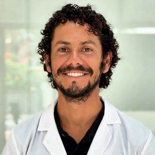 Héctor Almeida Merino, Traumatólogo Telde