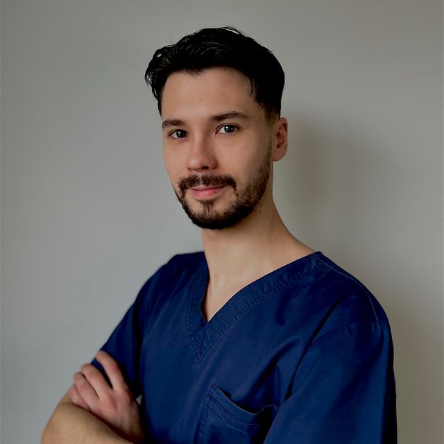 Filip Komar, fizjoterapeuta Pruszków