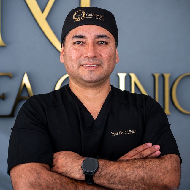 Héctor Hurtado - Medicina estética.