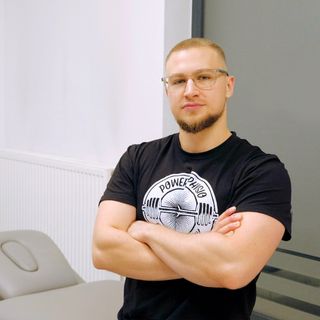 Powiększ obraz: Szymon Zduniak, fizjoterapeuta Piła