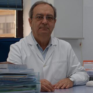 Acercar imagen: Emilio Escobar Bermejo, Otorrino Sevilla