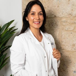  Gabriela María Gordo