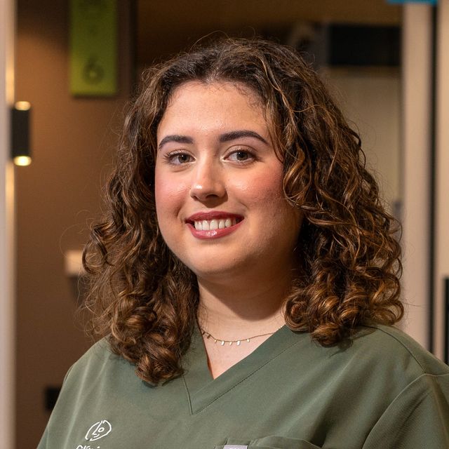 Clara Daga-Cerino, Dentista Zaragoza