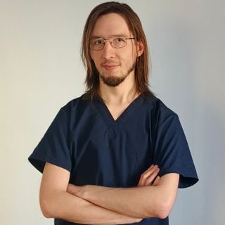 Powiększ obraz: Tomasz Tomaszewski, stomatolog Poznań