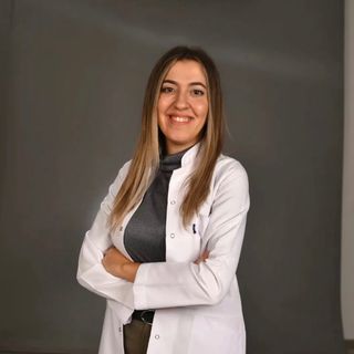 Resmi büyüt: Elif Başçelik Yavuz, Psikoloji İzmir