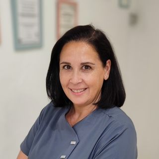 Acercar imagen: María Victoria Navas Lavado, Dentista Málaga