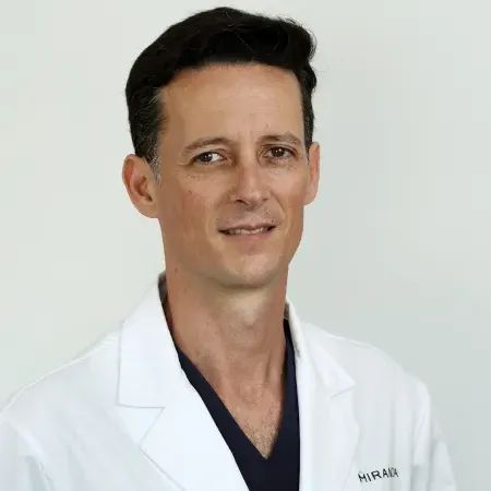 Juan Luis Valenzuela Serrano, Oftalmólogo Sevilla