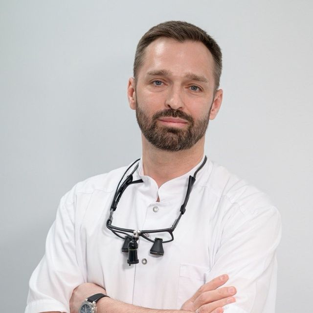 Oleksiy Bilous, zubař Praha