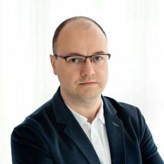 Powiększ obraz: Paweł Abramowicz, pediatra Białystok