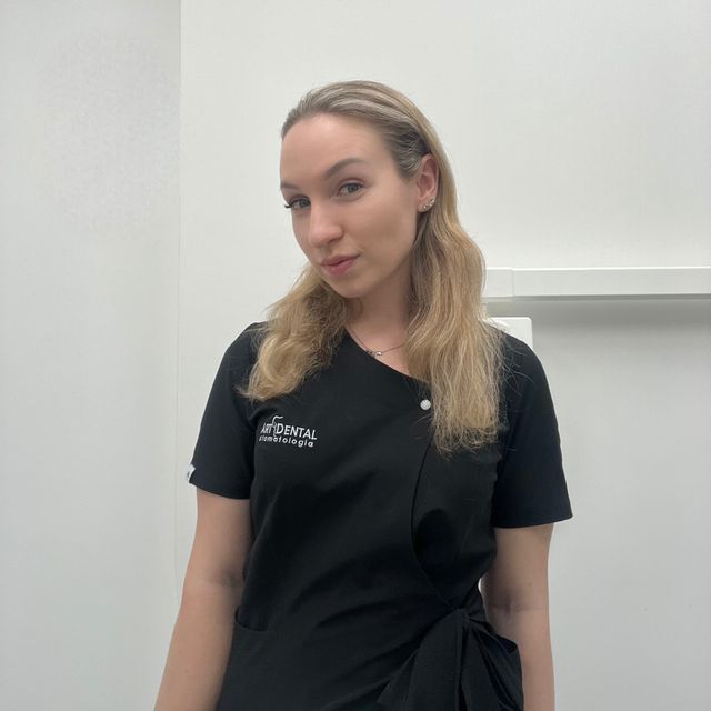 Oleksandra  Petrunia , stomatolog Warszawa