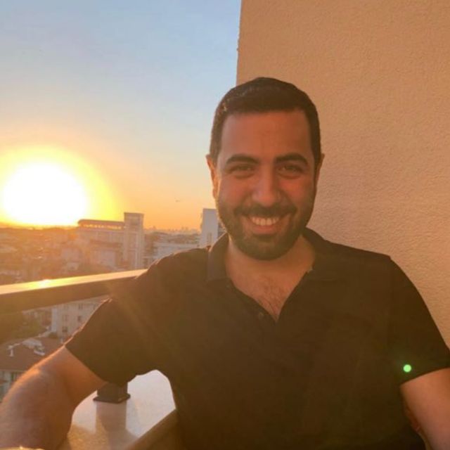 Ege Türkyılmaz, Diş Hekimi Kadıköy