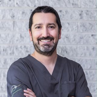 Reinaldo Cancino Muñoz, Oftalmólogo Barcelona