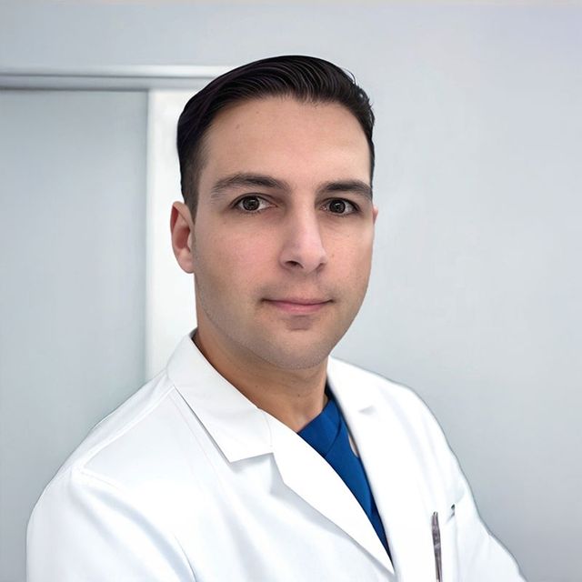 Aleksander Lukic, Augenarzt Berlin