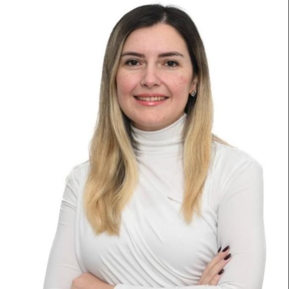 Nesli Bahar Bural, Psikoloji İzmir