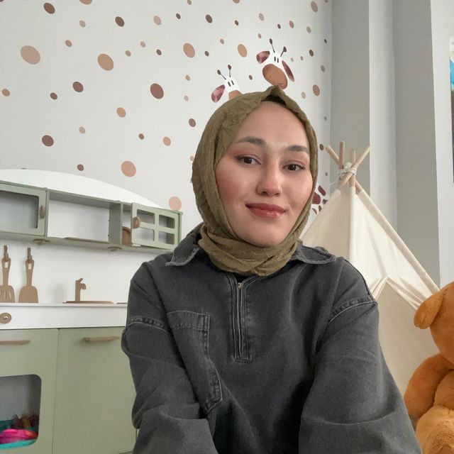 Buse Gül, Dil ve Konuşma Terapisi İstanbul