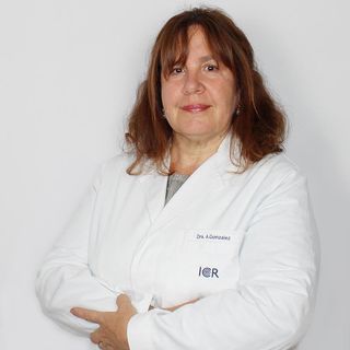 Acercar imagen: Agnieszka González Szymczyk, Oftalmólogo Barcelona
