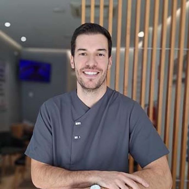 Juan Cervera Espert, Dentista Valencia