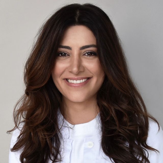 Parissa Nassary, Zahnarzt München