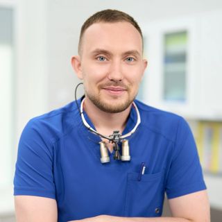 Powiększ obraz: Dmitrii Fadeev, stomatolog Gdańsk