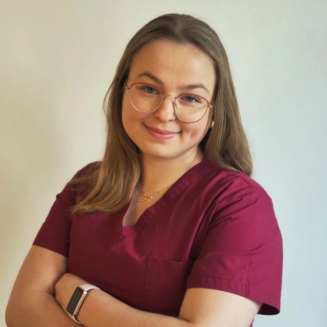 Oliwia Szóstak, fizjoterapeuta Warszawa
