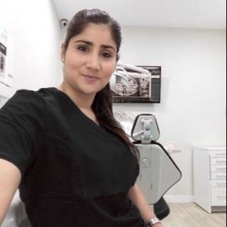 Acercar imagen: Lyzly Giraldo Figueroa, Dentista Valdepeñas