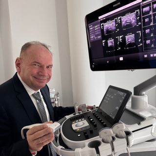 Powiększ obraz: Sławomir Robert Fułek, chirurg Łódź