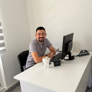 Mustafa Angın, Diş Hekimi Ankara