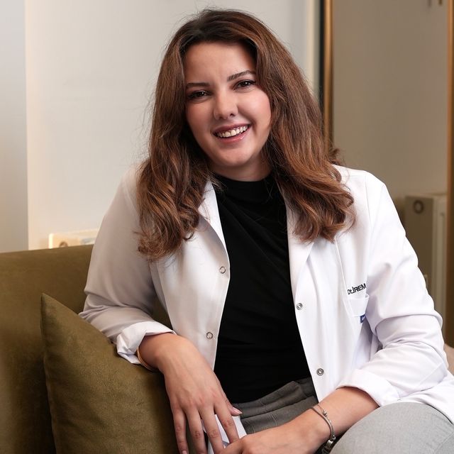 İrem Özcan, Diş Hekimi Kayseri