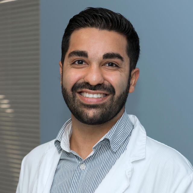 Arjun Oberoi, Oncólogo médico Barcelona