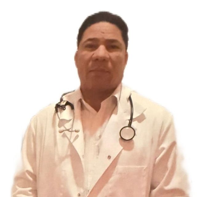 Fernando Arturo Reynoso, Médico estético Úbeda