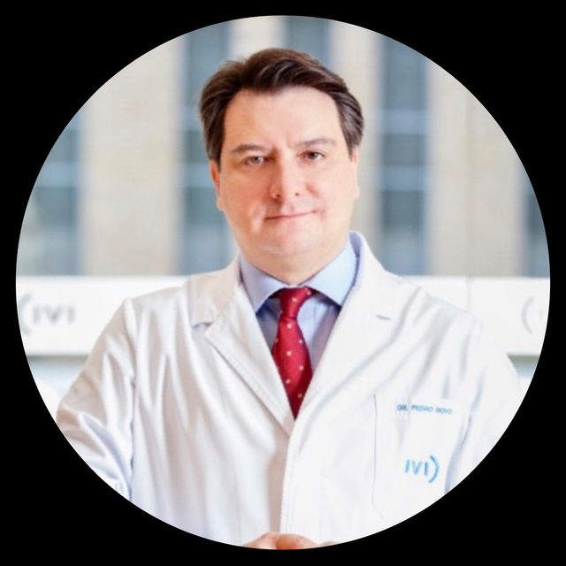 Pedro Royo  Manero, Ginecólogo Logroño